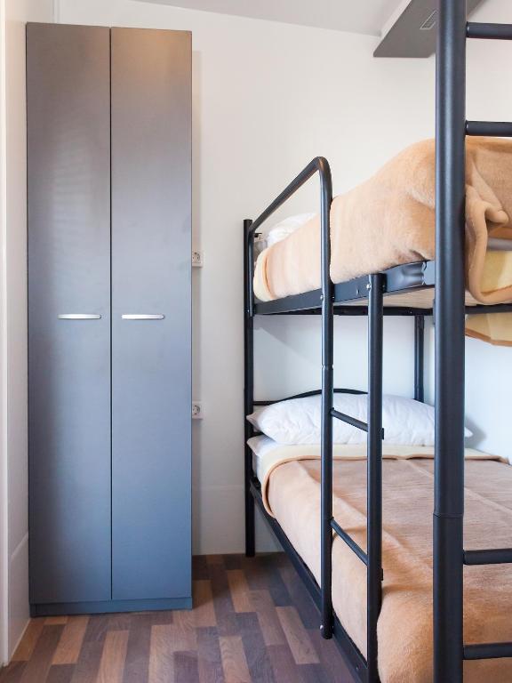 Camping Adria Mobile Homes In Camping Kastanija Novigrad Istria Chambre photo