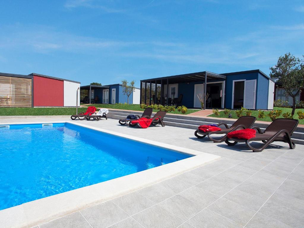 Camping Adria Mobile Homes In Camping Kastanija Novigrad Istria Extérieur photo