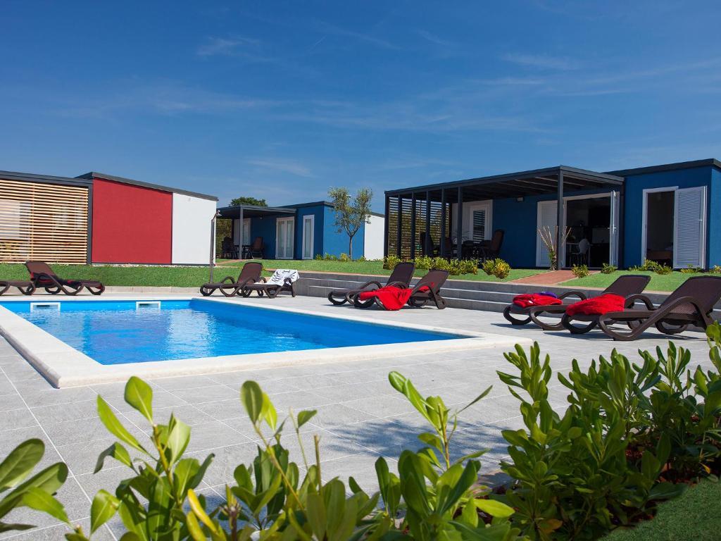 Camping Adria Mobile Homes In Camping Kastanija Novigrad Istria Extérieur photo
