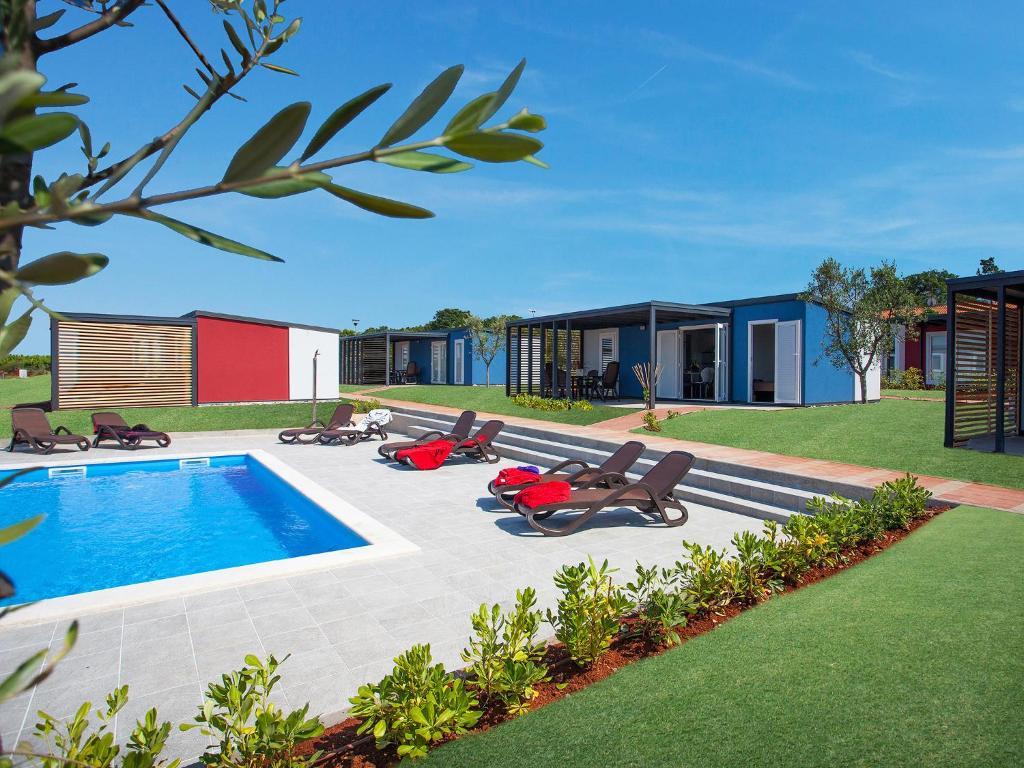 Camping Adria Mobile Homes In Camping Kastanija Novigrad Istria Extérieur photo