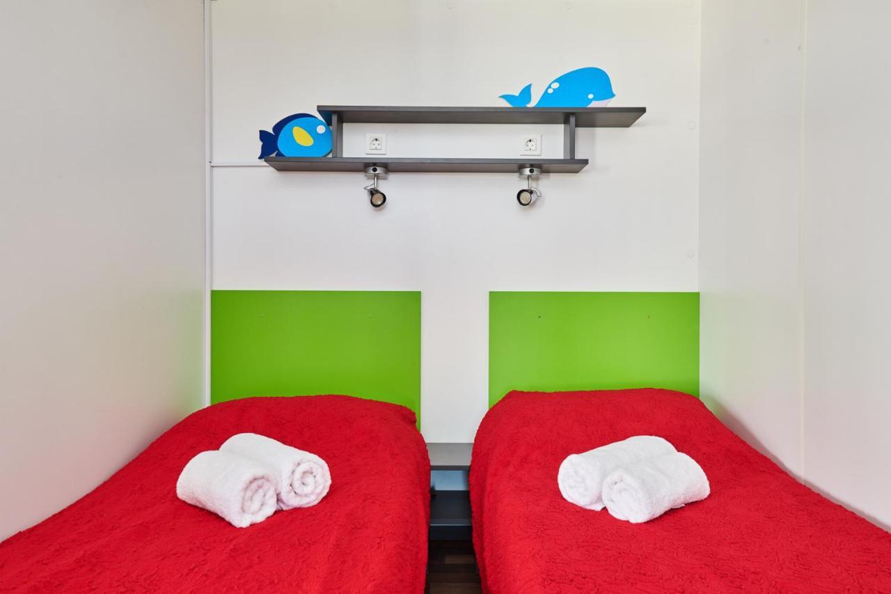 Camping Adria Mobile Homes In Camping Kastanija Novigrad Istria Extérieur photo