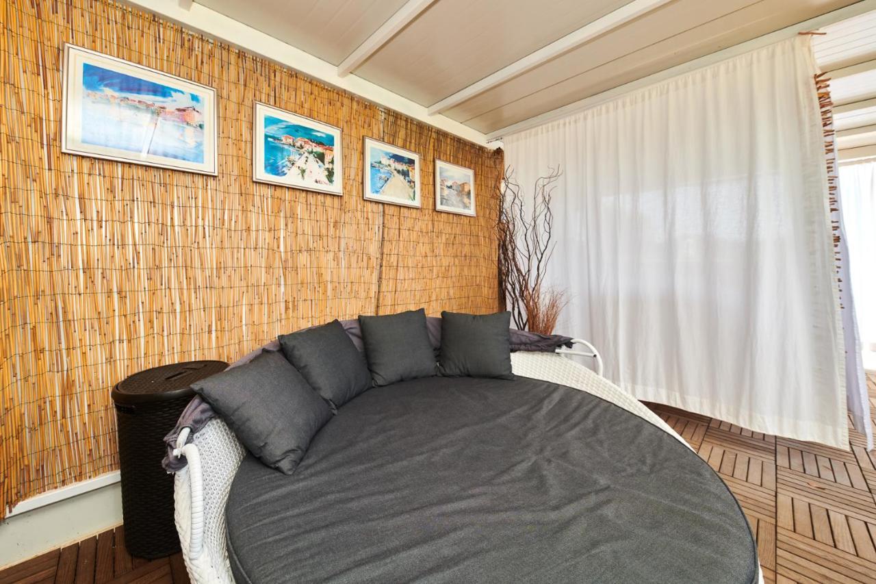 Camping Adria Mobile Homes In Camping Kastanija Novigrad Istria Extérieur photo